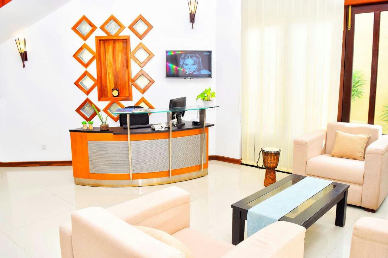So What Boutique Hotel Negombo Buitenkant foto