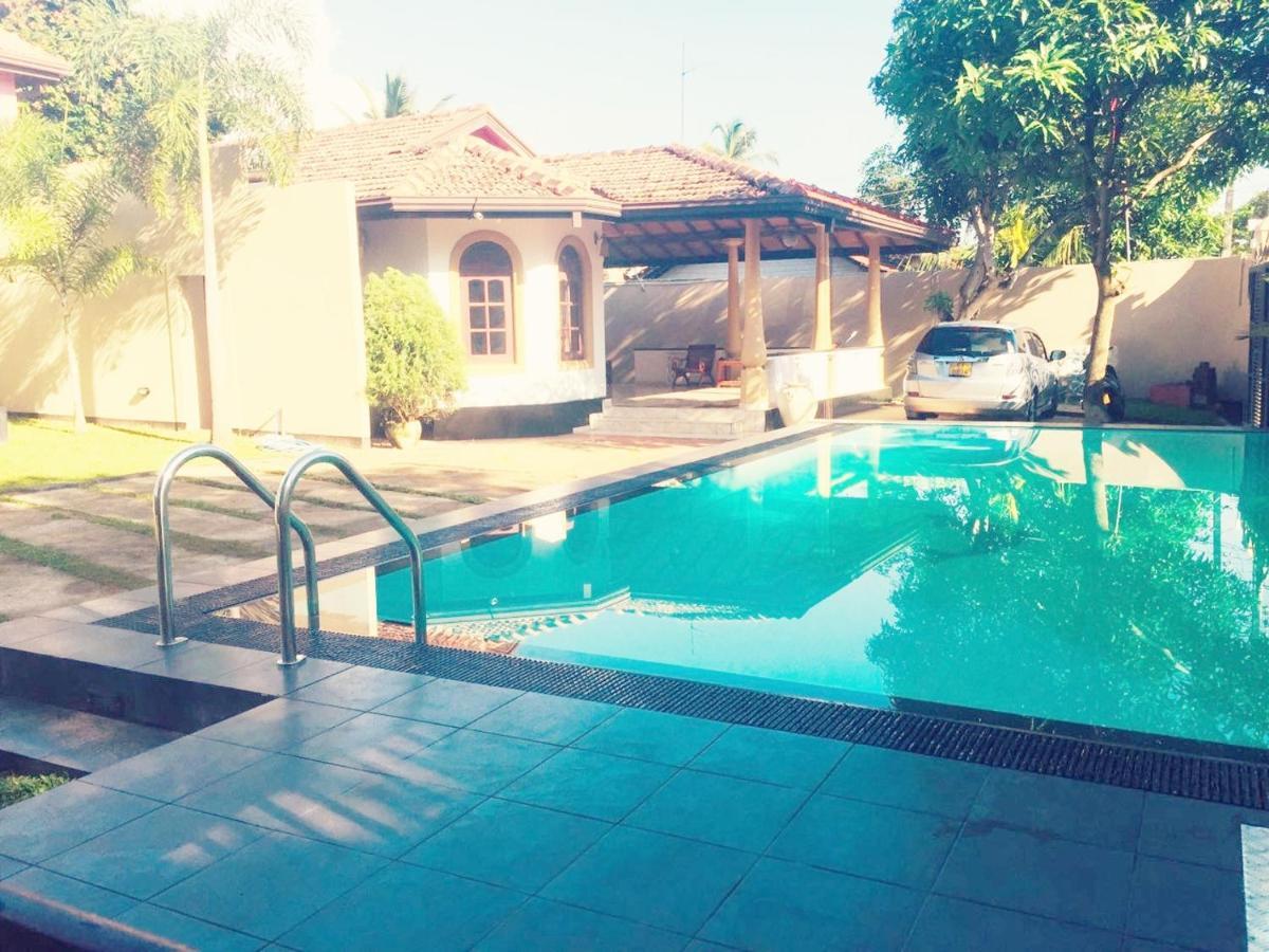 So What Boutique Hotel Negombo Buitenkant foto